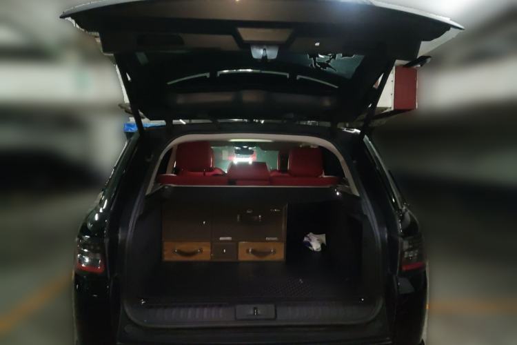 Used Land Rover Range Sport 2021 3.0 L6 YAO Black Edition Trunk