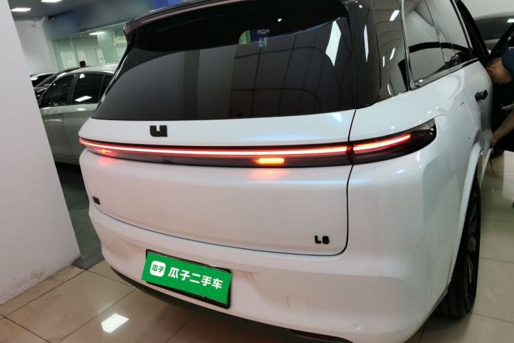 Used Li Auto L8 2023 Pro Model
