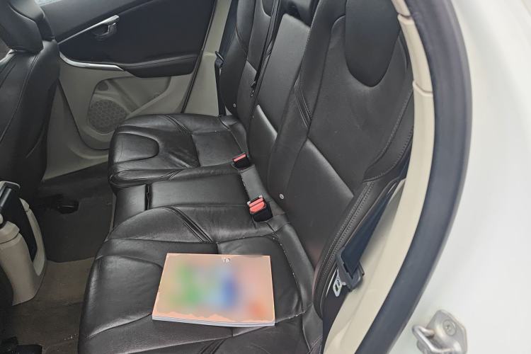 Used Volvo V40 2016 T3 Zhiyi Edition