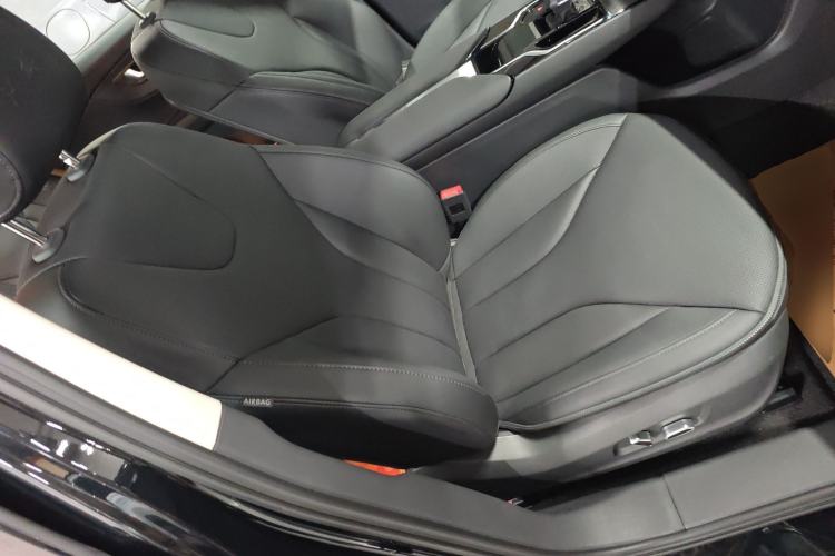 Used Hongqi E-QM5 2023 Revised Version Basic Travel Edition Right Front Seat