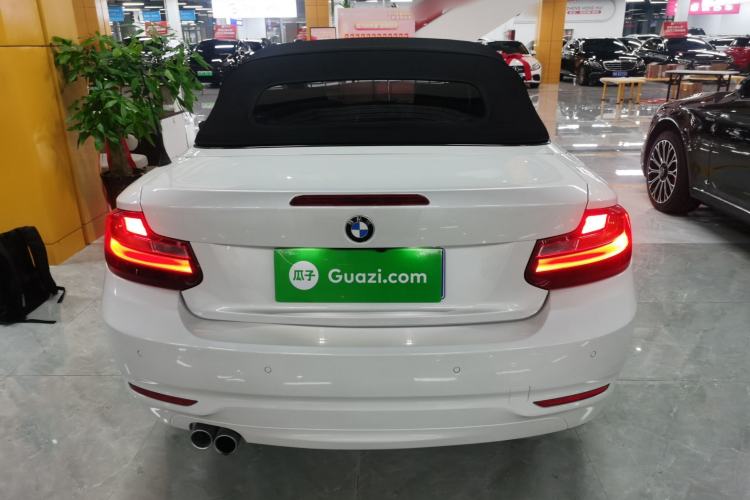 Used BMW 2 Series 2017 220i Convertible Coupe Leading Model