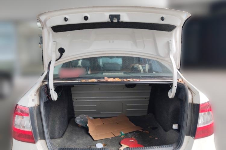 Used Skoda Rapid 2013 1.6L Manual Smart Selection Model
