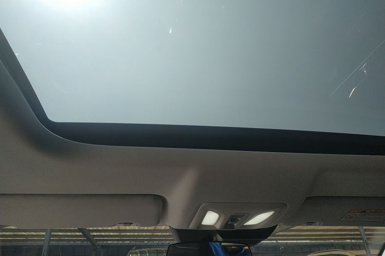 Used CHANGAN UNI-K 2024 2.0T Two-Wheel Drive Global Edition
