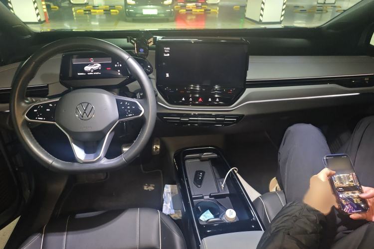 Used Volkswagen ID.4 X 2022 Pure Smart Edition Interior 2