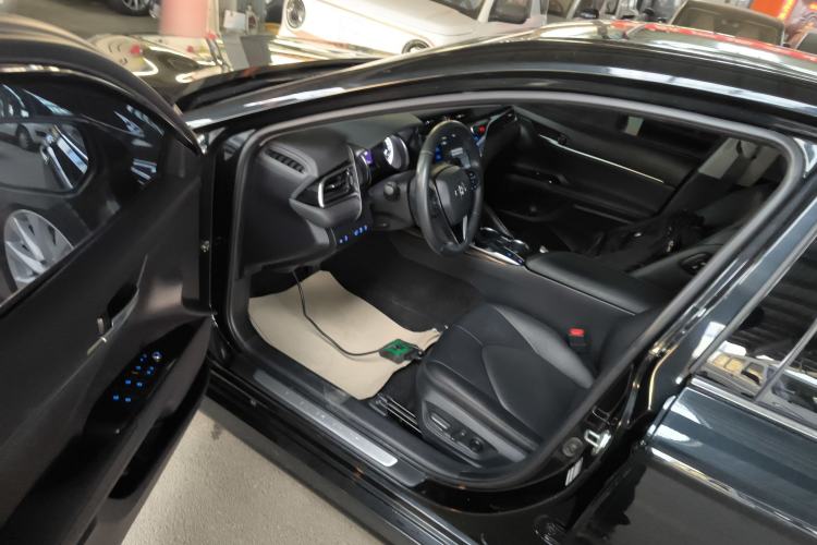 Used Toyota Camry 2019 Revised Version 2.0G Luxury Edition