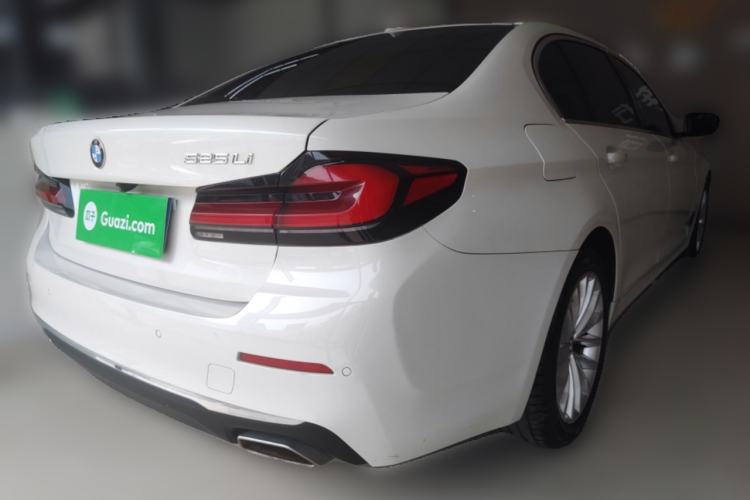 Used BMW 5 Series 2021 525Li Luxury Package Rear Right 45 Deg