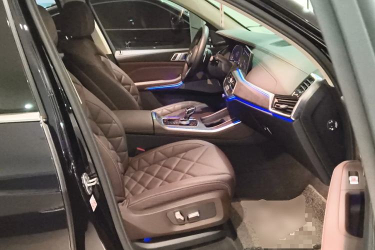 Used BMW X5 2022 Restyled xDrive 30Li Luxury Version M Sport Package