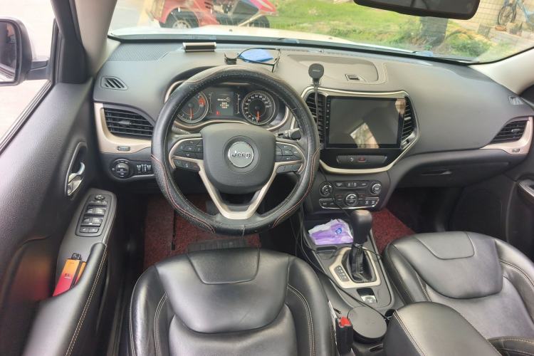 Used Jeep Cherokee 2017 2.4L Leading Edition