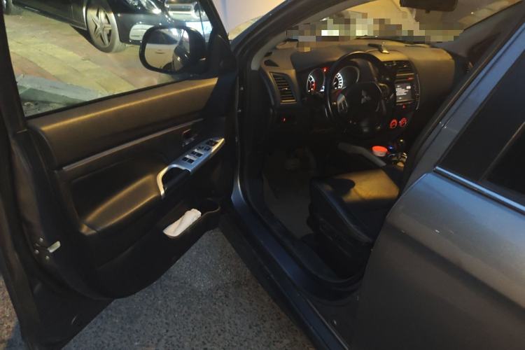 Used Mitsubishi ASX 2013 2.0L CVT 4x4 Flagship Edition Driver Seat