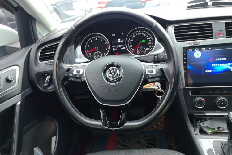 Used Volkswagen Golf 2018 230TSI Automatic Comfort Model
