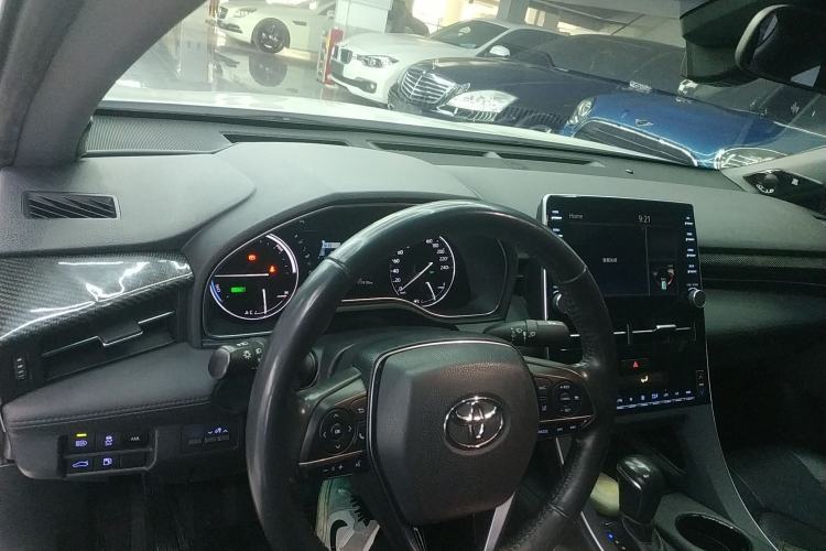 Used Toyota Avalon 2019 Dual-Engine 2.5L Luxury Edition China VI Standard