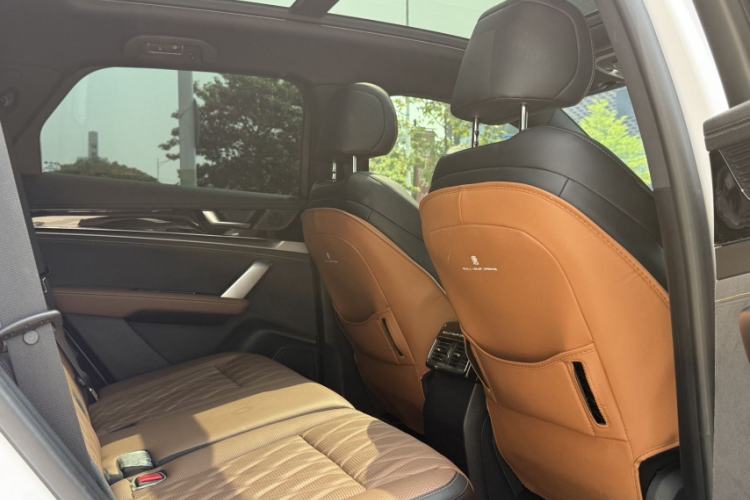 Used BYD Tang New Energy 2023 DM-i Champion Edition 112KM Prestige Model Interior 10