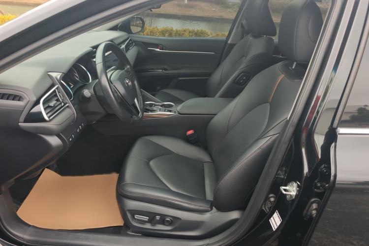 Used Toyota Camry 2019 2.0G Luxury Edition China VI Standard
