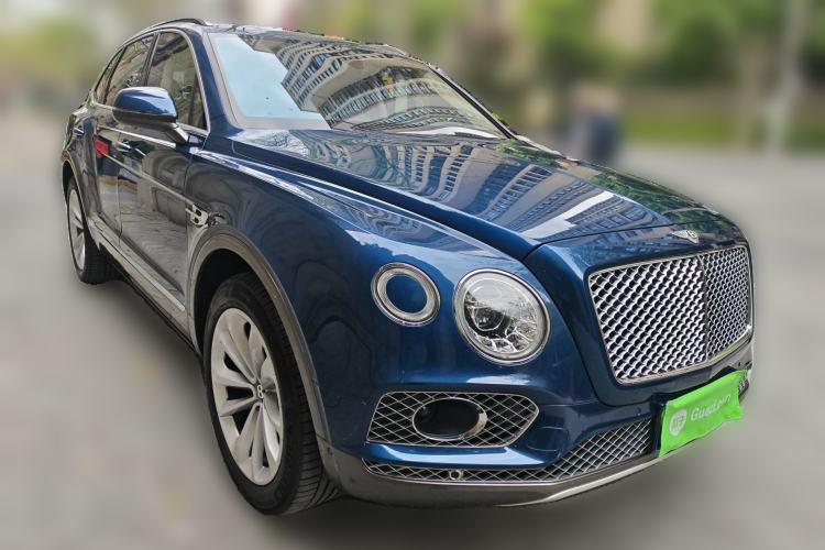 Used Bentley Bentayga 2017 6.0T Standard Edition Front Right 45 Deg