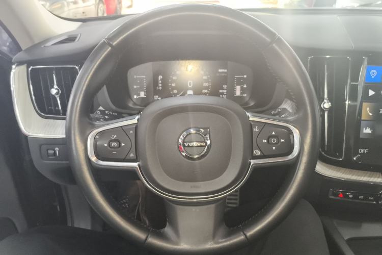 Used Volvo XC60 2019 T5 4x4 Smart Edition China VI Standard