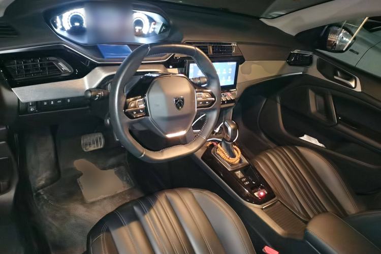 Used Peugeot 408 2022 1.6T Light-Chasing Edition
