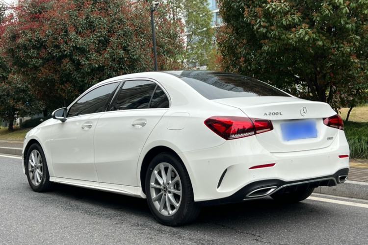 Used Mercedes-Benz A-Class 2022 Restyled A 200 L Sport Sedan Fashion Version
