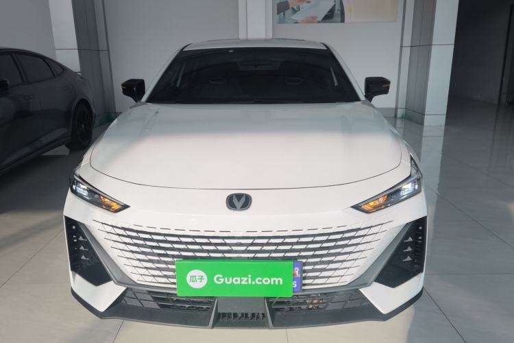 Used CHANGAN UNI-V 2023 1.5T Premium Model
