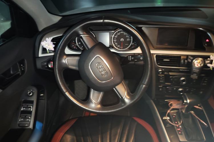 Used Audi A4L 2015 30 TFSI Automatic Comfort Model
