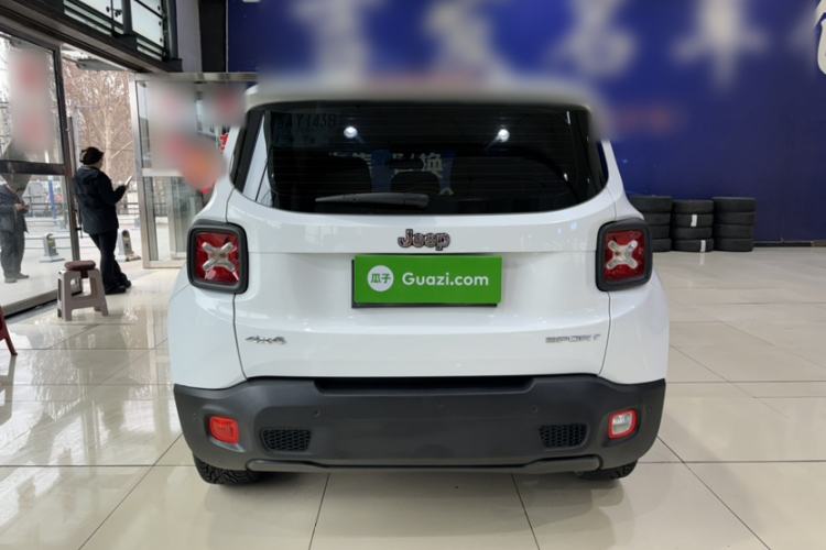 Used Jeep Renegade 2018 Connected Large Screen Version 180TS Automatic Kinetic Edition+ Exterior 5
