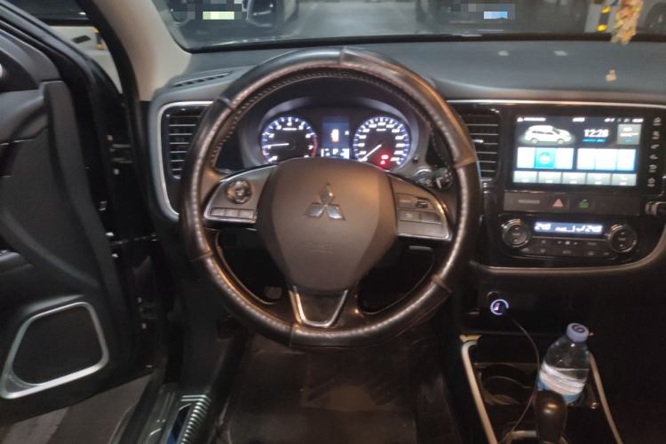 Used Mitsubishi Outlander 2020 2.0L Two-Wheel Drive Enjoyment Version 5 Seats