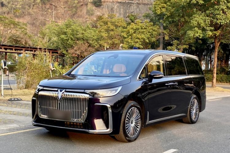 Used VOYAH Dream 2025 PHEV Four-Wheel-Drive Flagship Kunpeng Edition