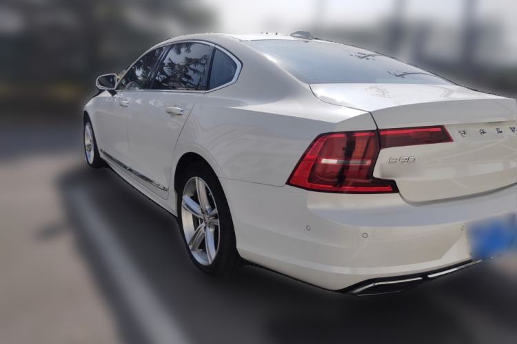 Used Volvo S90 2019 T5 Zhiyuan Edition Rear Left 45 Deg