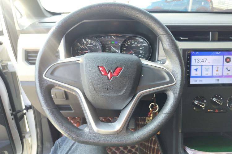 Used Wuling Zhengcheng 2021 1.5T Manual Comfort Version with Enclosed Windows