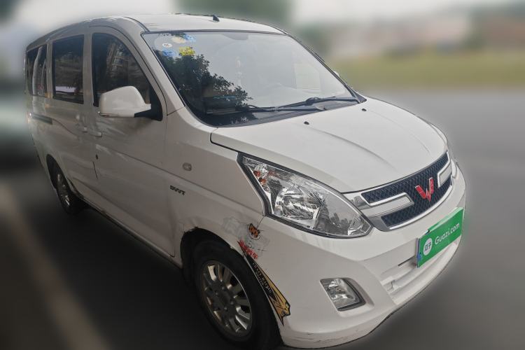 Used Wuling Rongguang V 2018 1.5L Standard Version Front Right 45 Deg