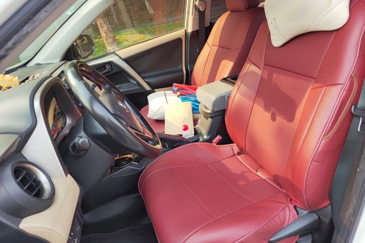 Used Toyota RAV4 2015 2.0L CVT Two-Wheel Drive Fashion Edition Left Front Seat