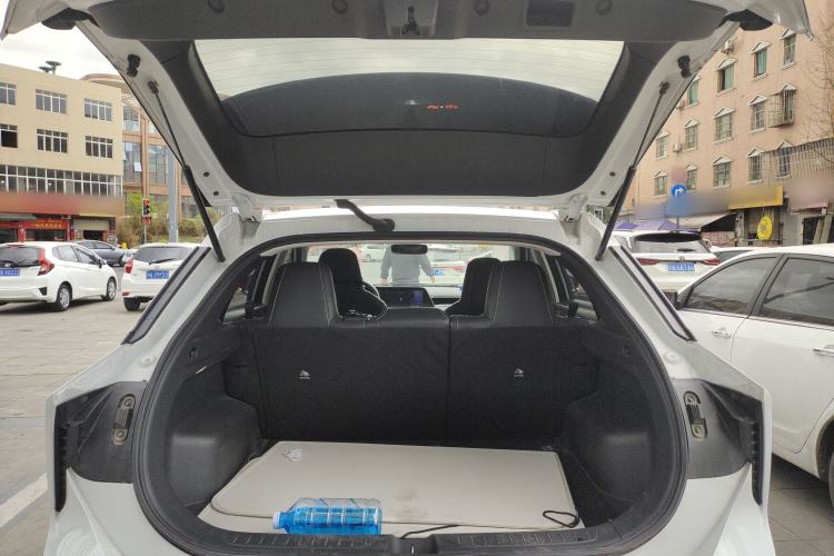 Used Venucia V 2023 260T Idol Edition Pro