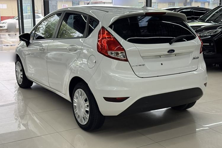 Used Ford Fiesta 2013 Hatchback 1.5L Manual Fashion Edition