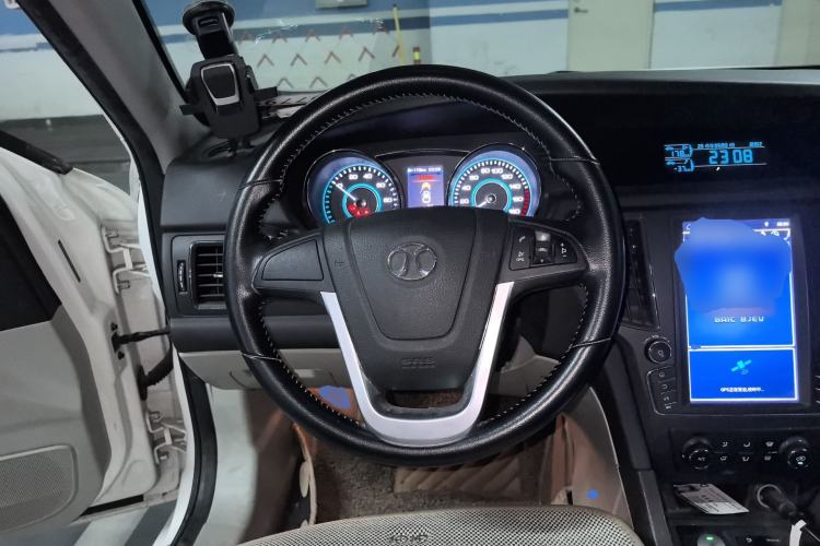 Used BAIC New Energy EU 2016 EU260 Enjoy Edition
