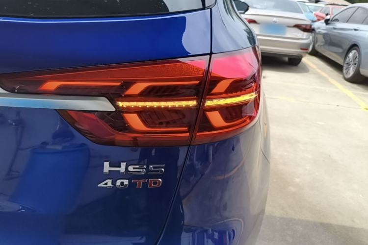 Used Hongqi HS5 2022 Revised Version 2.0T Smart Connect Flagship Edition
