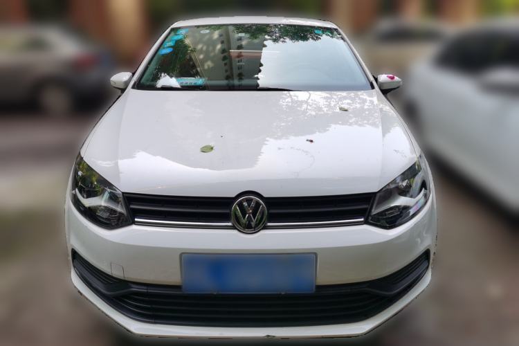 Used Volkswagen Polo 2016 1.4L Manual Fashion Model Front