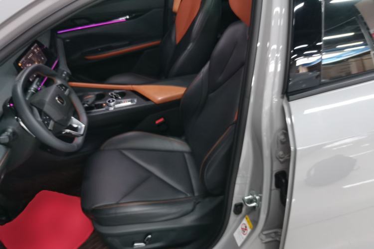 Used CHANGAN UNI-V 2022 1.5T Prestige Version
