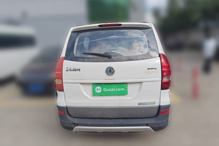 Used Dongfeng Fengon 360 2015 1.5L Manual Comfort II 7-Seater