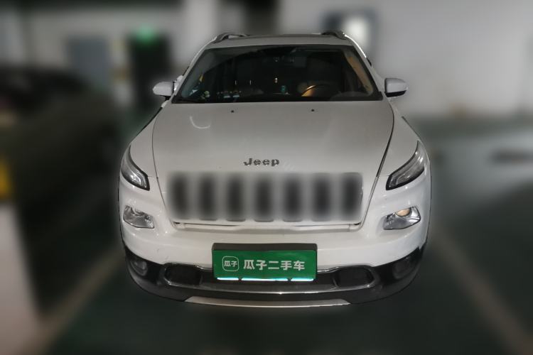 Used Jeep Cherokee 2017 2.0L Superior Edition Front
