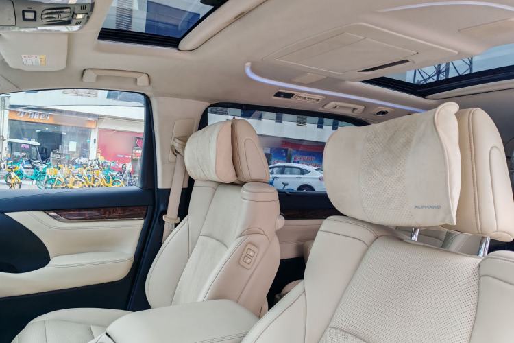 Used Toyota Alphard 2021 Dual-Engine 2.5L Luxury Edition