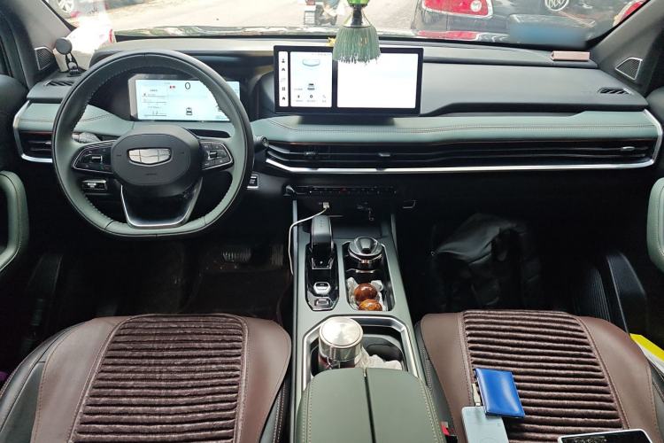 Used Geely Auto Haoyue L 2023 2.0T DCT Prestige Edition