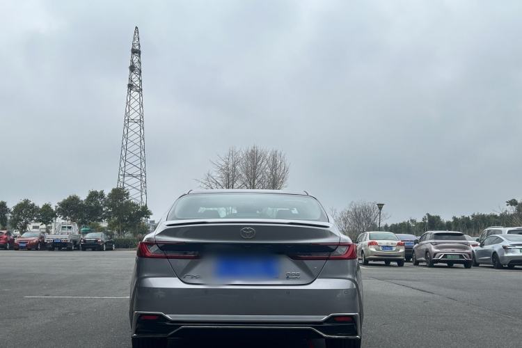 Used Toyota Camry 2026 Model Dual-Engine 2.0HXS Sport Plus Edition
