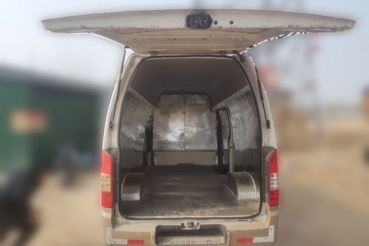 Used Foton Scenic G7 2022 2.4L Gasoline Commercial Version Long Wheelbase High-Roof Van 2 Seats 4K22D4M
