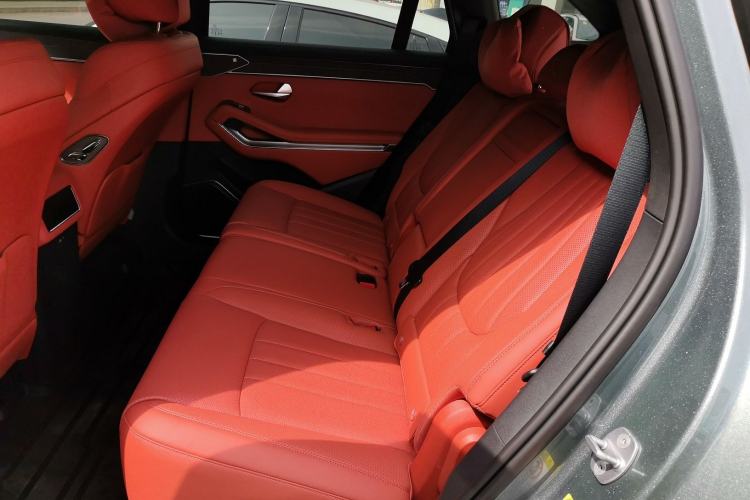 Used BYD Tang L 2025 DM 175KM Drone Player Edition Left Rear Seat