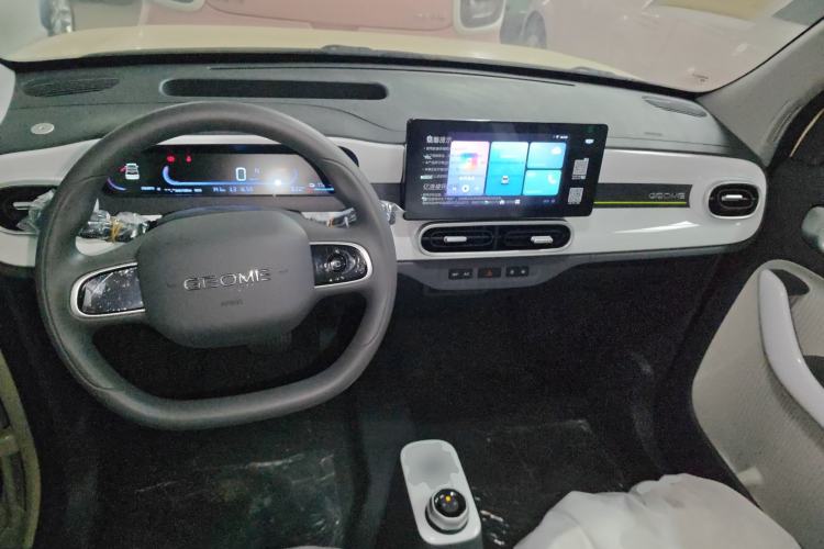 Used Geely Galaxy Panda 2025 210 km – Yuanqi Bear Center Console