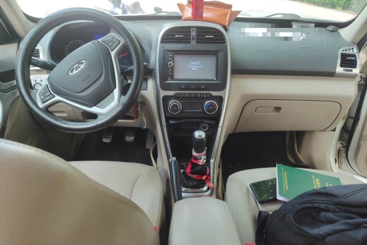 Used Chery Tiggo 3 2014 1.6L Manual Zhishang Edition Center Console