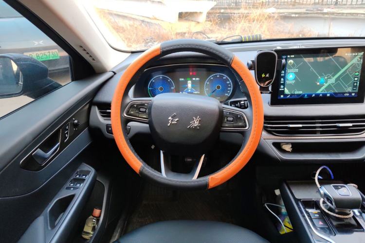 Used Hongqi E-QM5 2022 431 km Charge & Enjoy Edition
