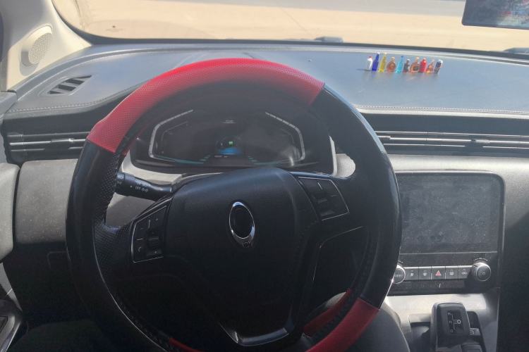 Used ORA iQ 2018 High-Range Version Smart Connectivity Model
