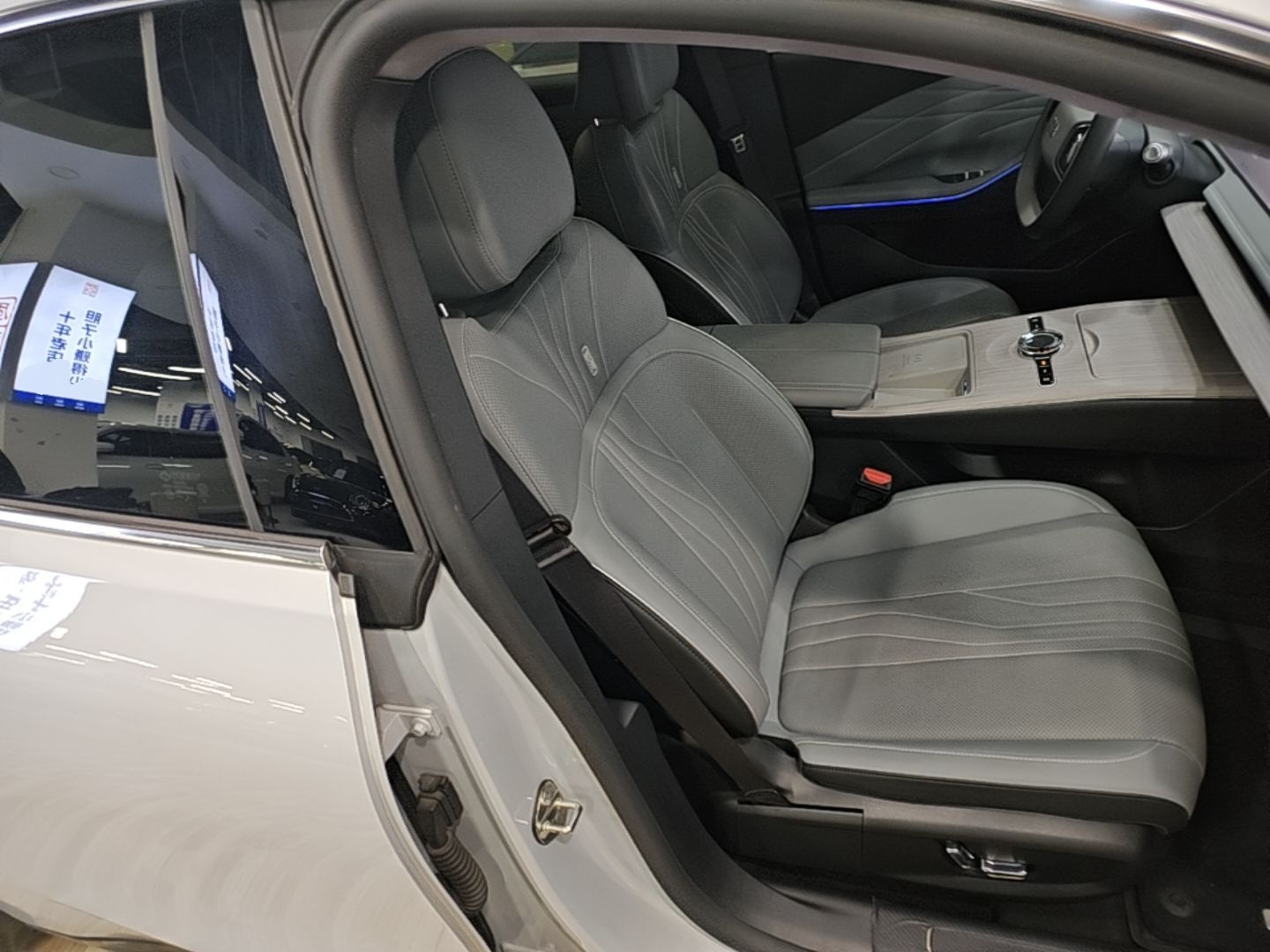Geely Galaxy E8 2024 550 km Range Rear-Drive MAX — снимка 19