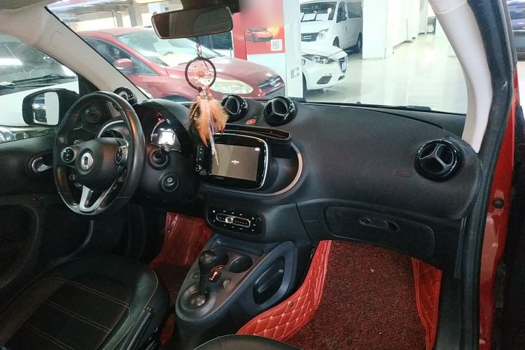 Used smart fortwo 2016 0.9T 66kW Hardtop Pioneer Edition
