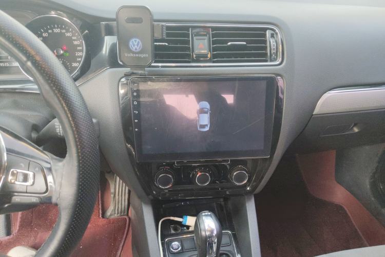Used Volkswagen Sagitar 2018 280TSI DSG Comfort Model Audio And AC Panel